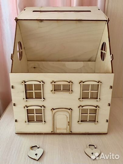 Свадебный домик-казна для конвертов