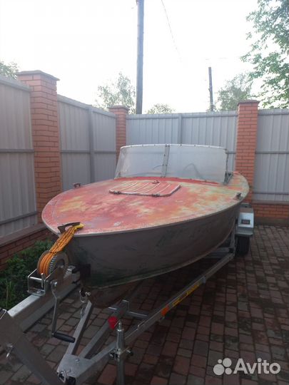 Моторная лодка Прогресс 2М