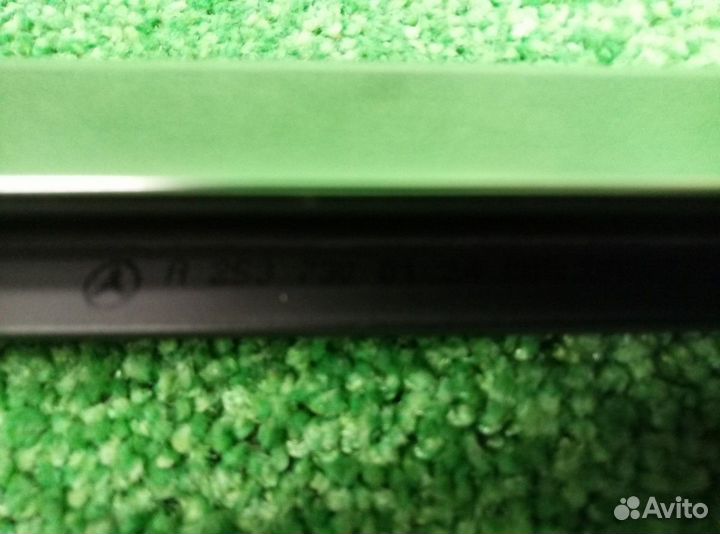 Молдинг стекла задней левой двери Mercedes GLC-kla