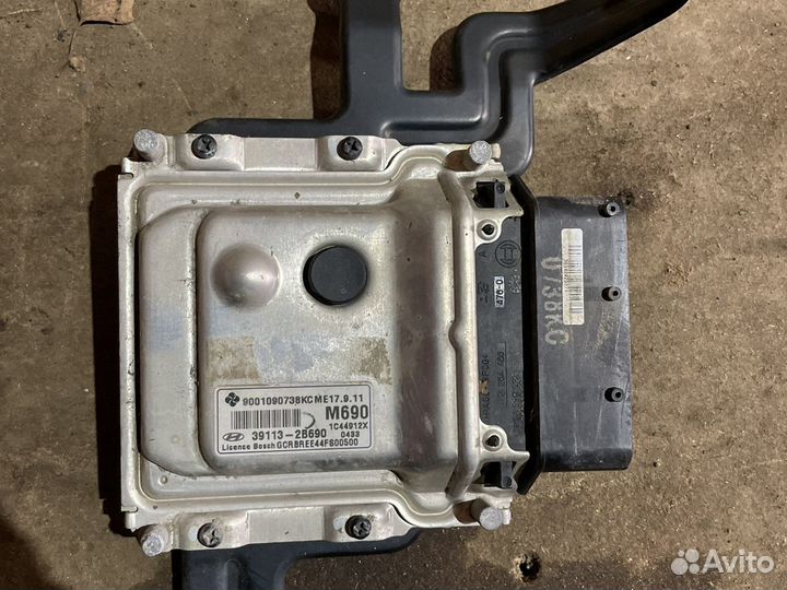 Мозги Hyundai Solaris 1