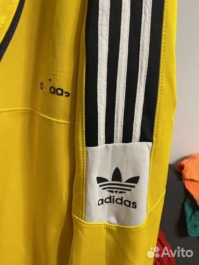 Спортивный костюм