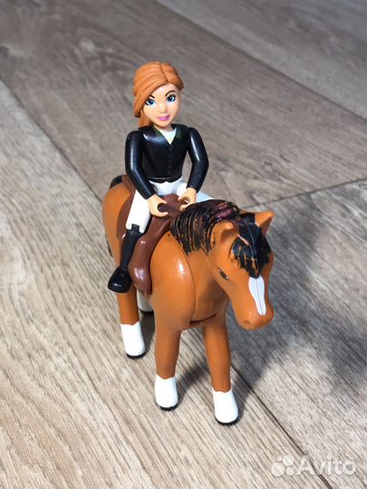 Лошадка с наездницей