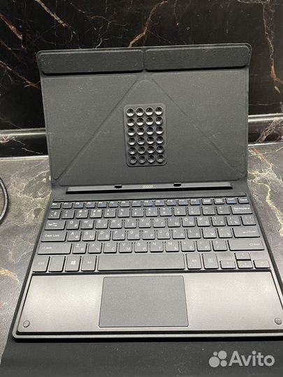 Планшет с клавиатурой irbis