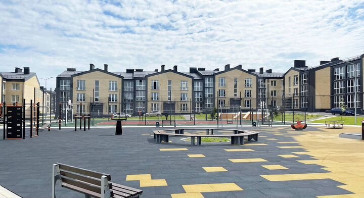 2-к. квартира, 67,2 м², 1/3 эт.