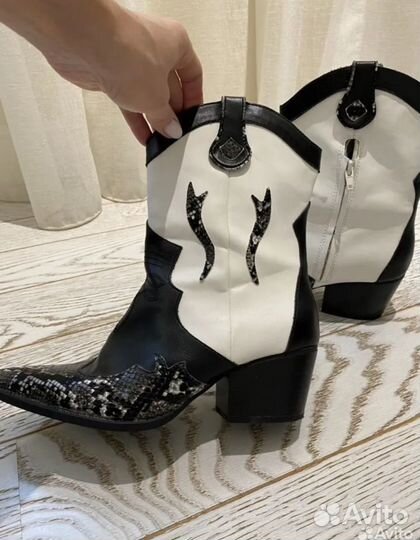 Казаки Stradivarius