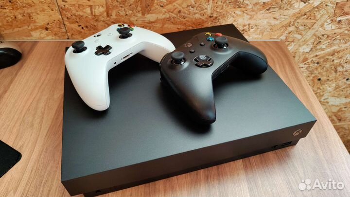 Xbox One X 1Tb
