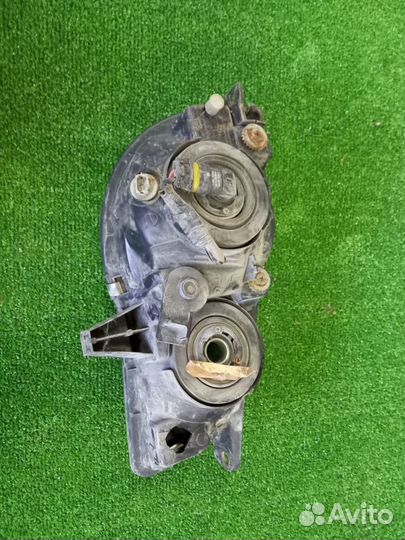 Фара левая Toyota Sprinter Carib AE115