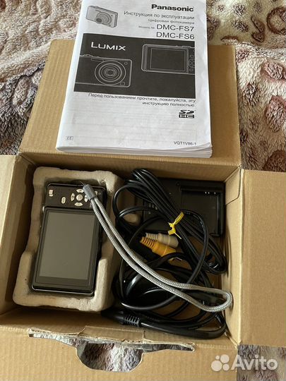 Компактный фотоаппарат