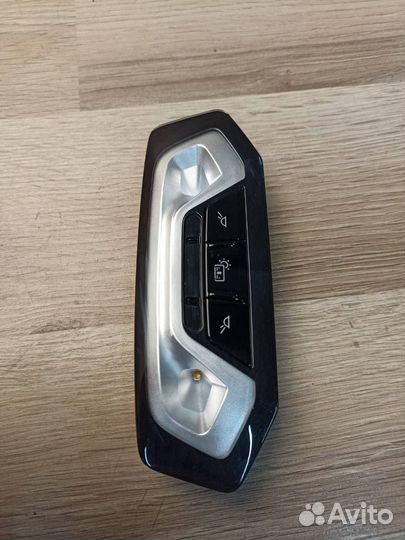 Фонарь салона (плафон) BMW X7 G07 2023 63319490433