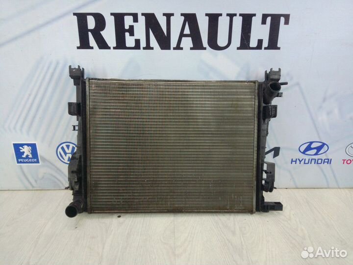 Радиатор охлаждения двигателя основной Renault log
