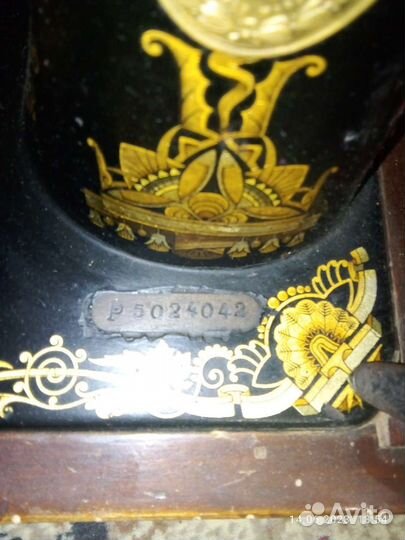 Швейная машинка зингер