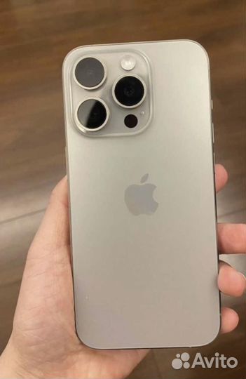 iPhone 15 Pro, 256 ГБ