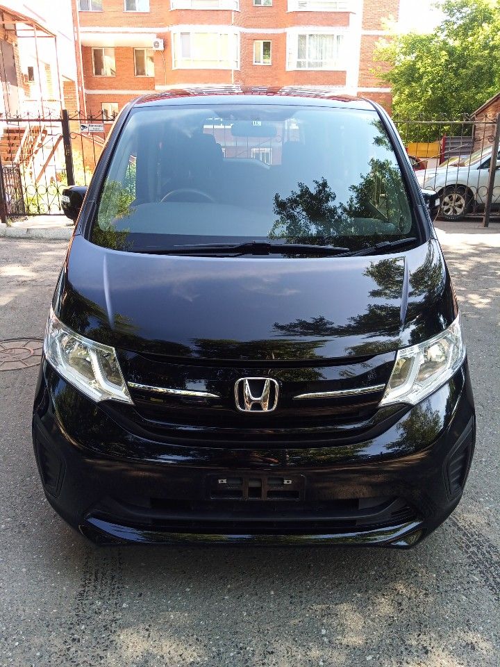 Honda Stepwgn: фото владельца