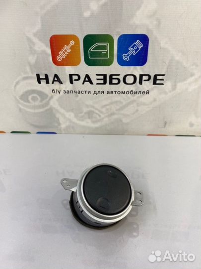 Дефлектор на торпедо правый Mitsubishi Outlander