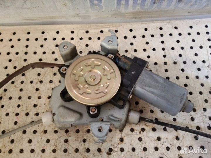 Стеклоподъемник передний правый Nissan Almera Clas