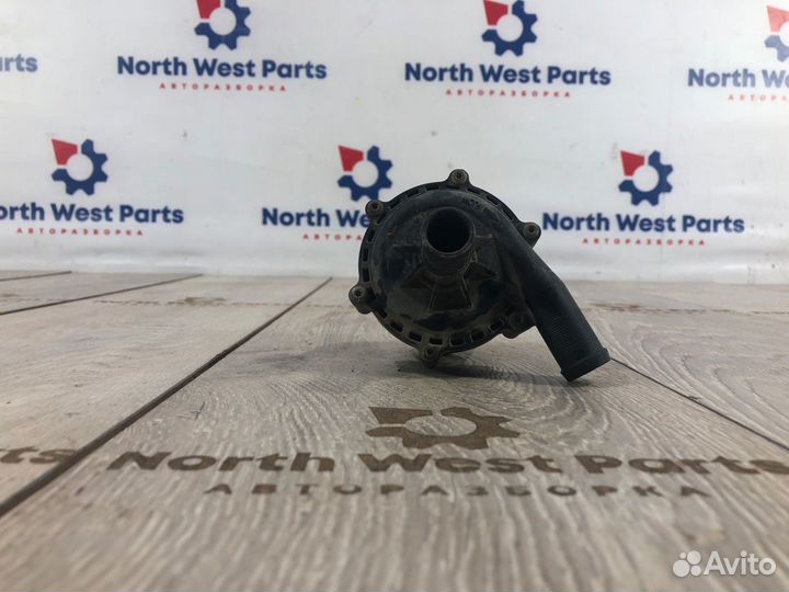 Насос водяной (помпа) Tesla S электро 2013