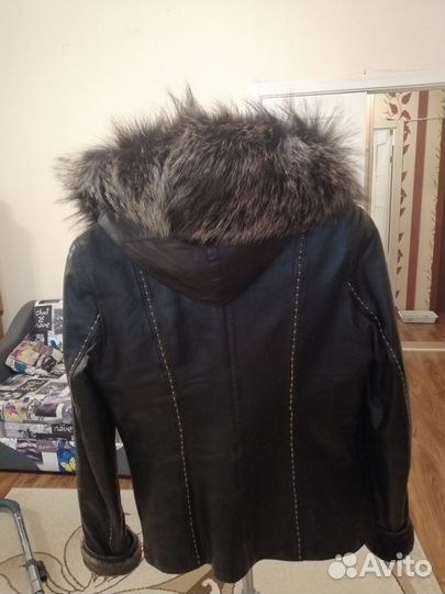 Куртка кожаная женская 46 размер
