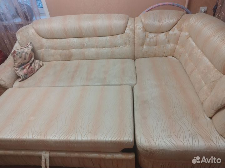 Угловой диван бу