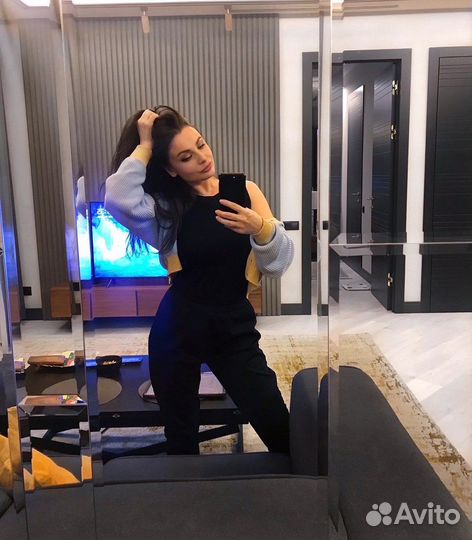 Открыта к предложениям из различных сфер