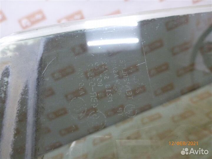 Стекло двери заднее правое Mitsubishi Lancer CS1A