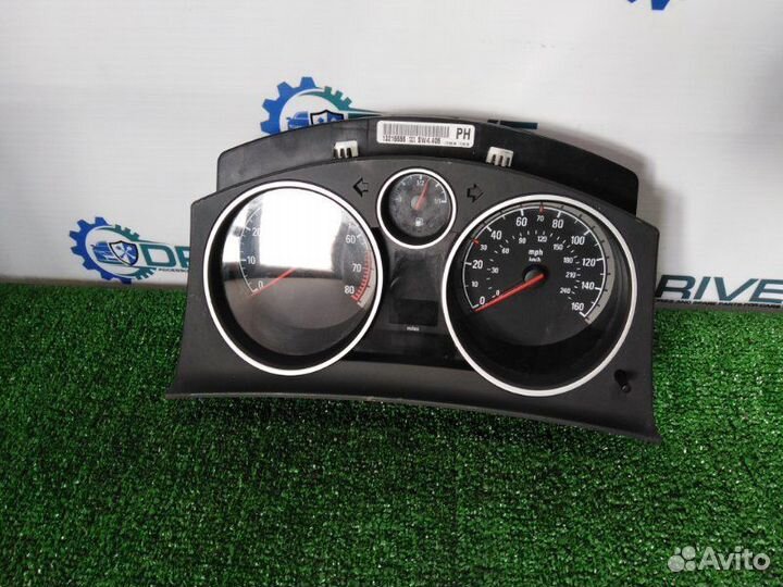 Панель приборов Opel Astra H