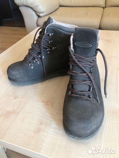 Вейдерсы и забродные ботинки