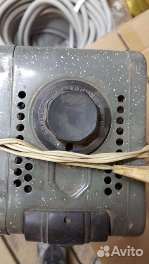 Регулятор напряжения 