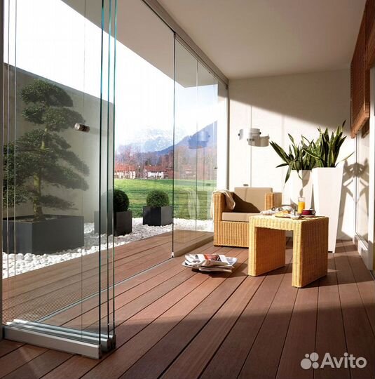 Безрамное остекление раздвижной системой