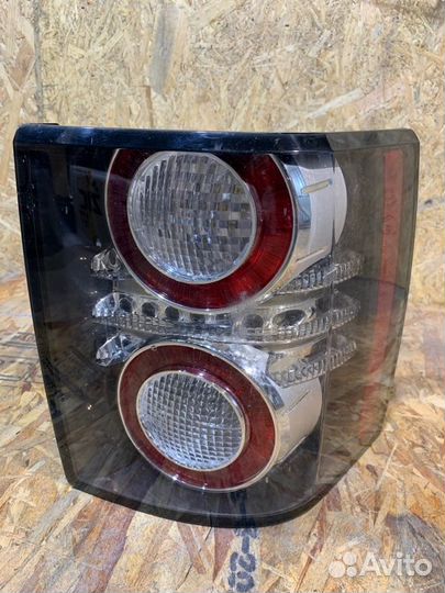 Фонарь задний правый Land Rover Range Rover vogue