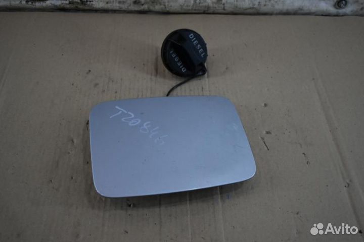 Лючок бензобака Kia Sorento 1 поколение D4CB 2002