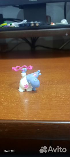 Игрушки киндер сюрприз и завр