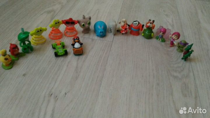 Игрушки из киндера