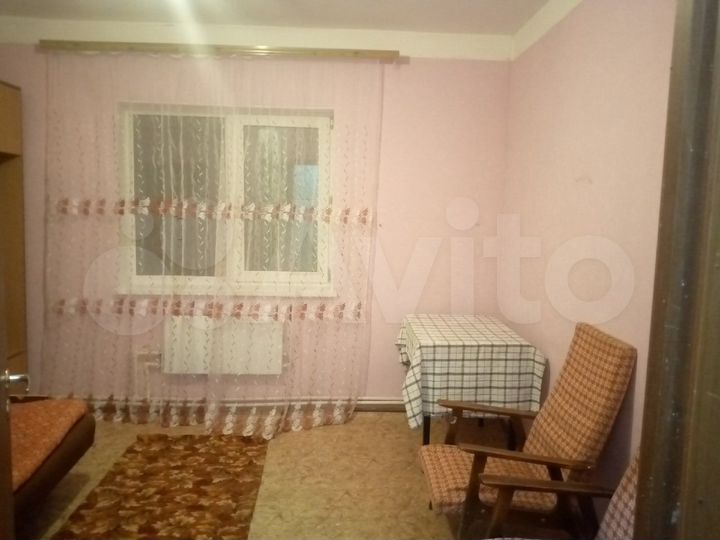 2-к. квартира, 52 м², 1/4 эт.