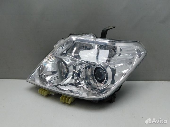 Фара левая Nissan Patrol