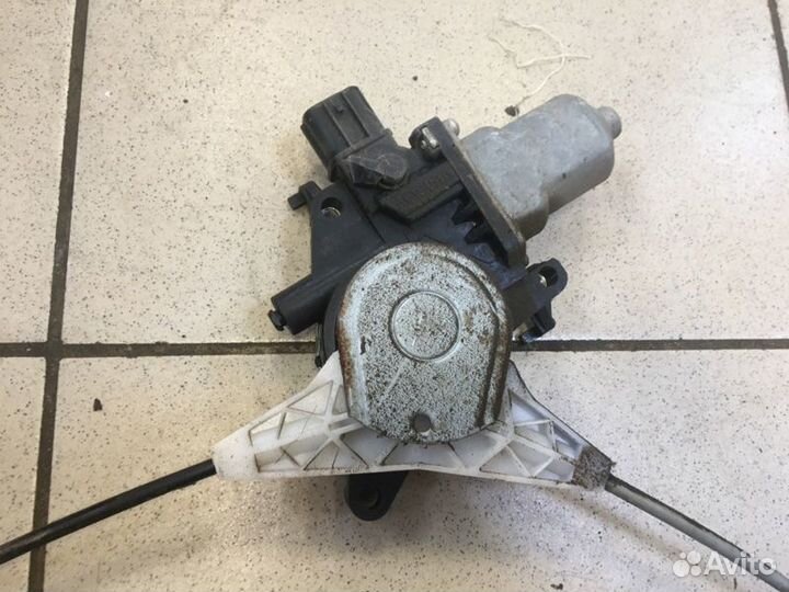 Стеклоподъемник задний левый Subaru Forester SH