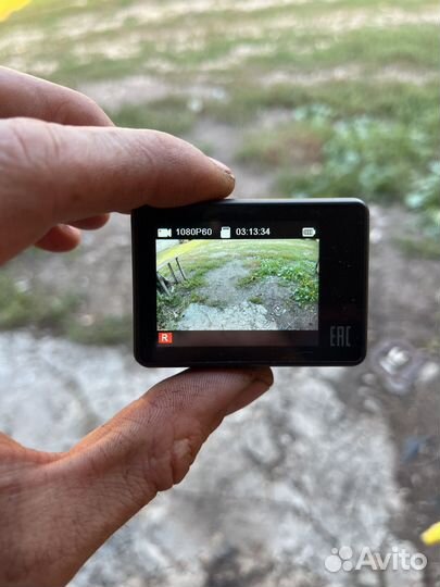 Экшен камера digma 880