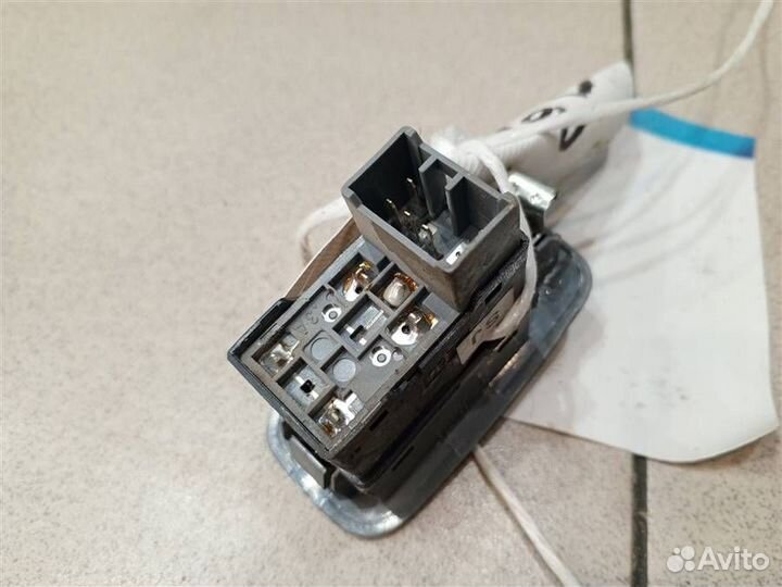 Кнопка стеклоподъемника Chevrolet Lacetti J200 20