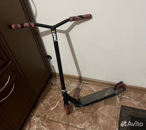 Трюковой самокат