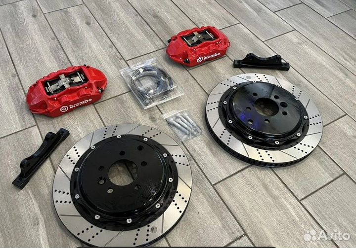 Тормозная тюнинг система Brembo Nissan Skyline