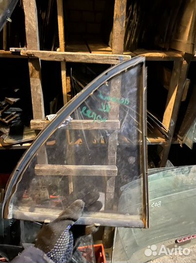 Форточка задняя левая accent корея