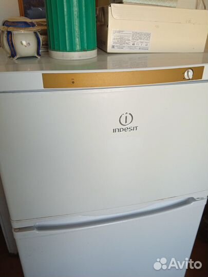Холодильник indesit ST145.028