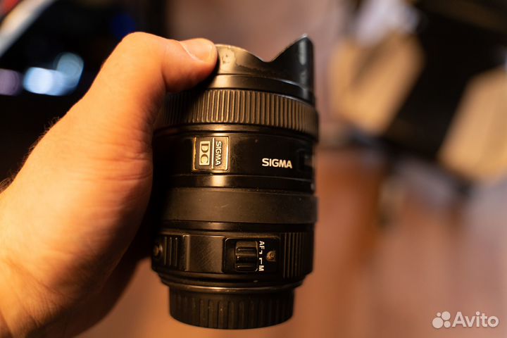 Объектив Sigma AF 8-16mm f/4.5-5.6 DC HSM Canon EF