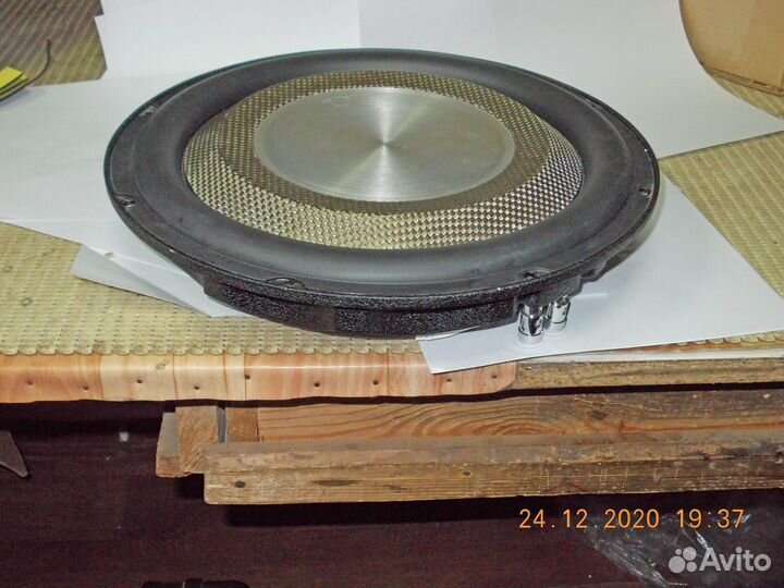 Сабвуфер 12'' толщиной всего 8см Great Electronics