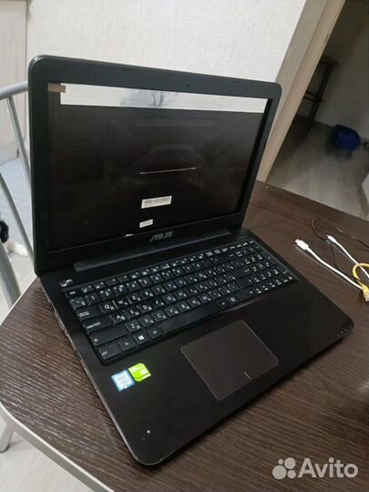 Ноутбук Asus / i3-6100U / 940MX / за запчасти