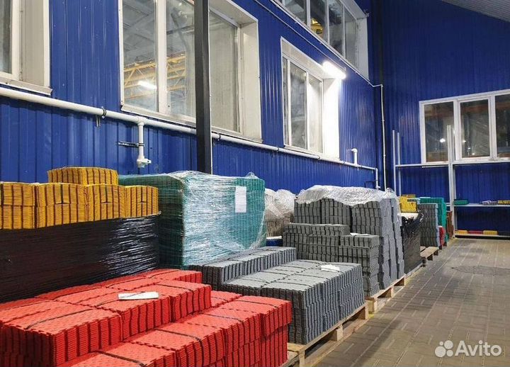 Модульная плитка пвх в спорт зал