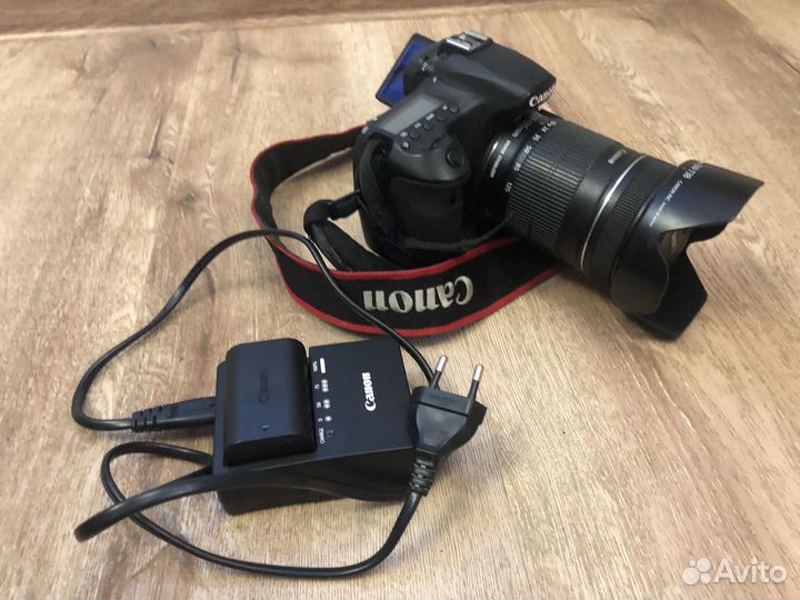 Canon EOS 60D Kit EF-S 18-135mm f/3.5-5.6 IS