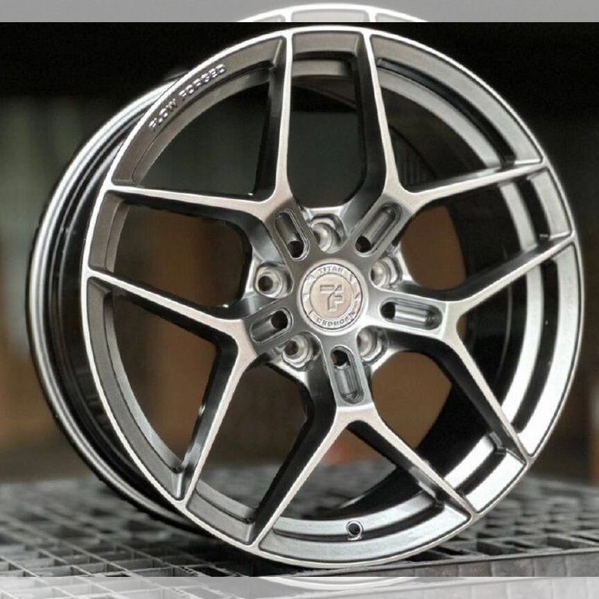 Литые диски Titan Forged TF32 8×R18 5×108