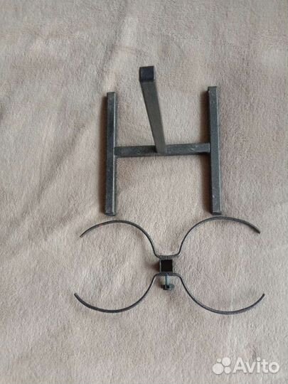 Стойка для мисок