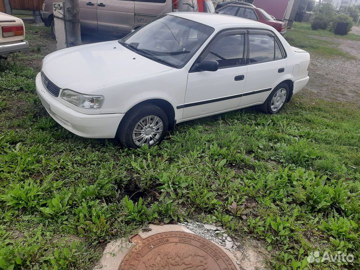 Toyota Corolla 2.2 AT, 1999, 22 000 км