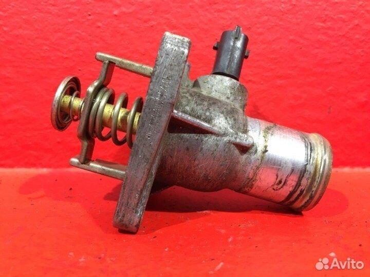 Корпус термостата Opel Zafira B Z16XE1 1.6L 1598